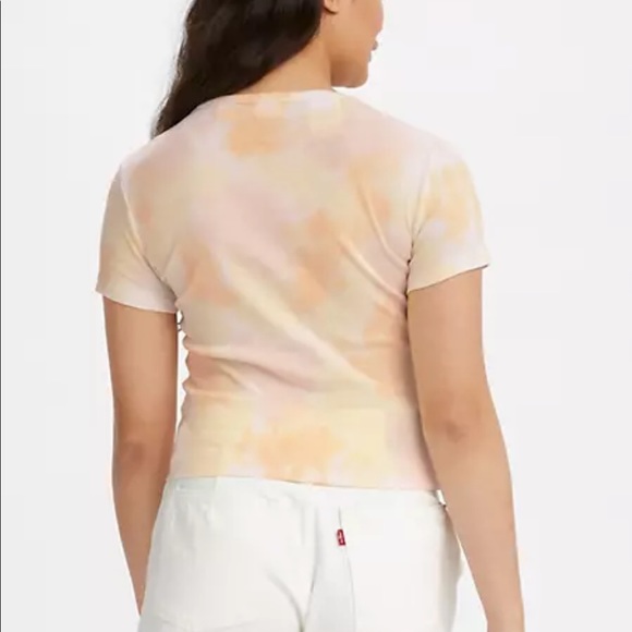 Levi’s tie dye tee 💫 🌈 - Picture 8 of 9